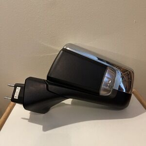 2020-2023 Chevrolet Silverado OEM Left Driver Mirror Blind Spot 50505‎ 84575389